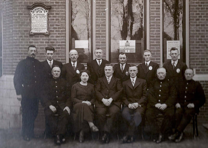 groepsfoto postkantoor 1936